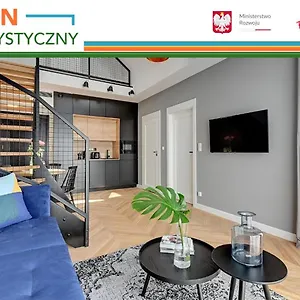 *** Hotel apartamentowy Equus Polska